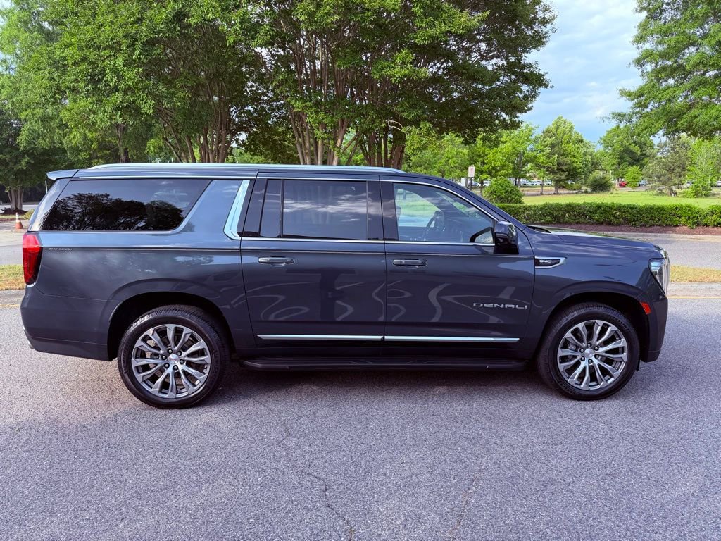 Used 2021 GMC Yukon XL Denali AWD/4WD image 19