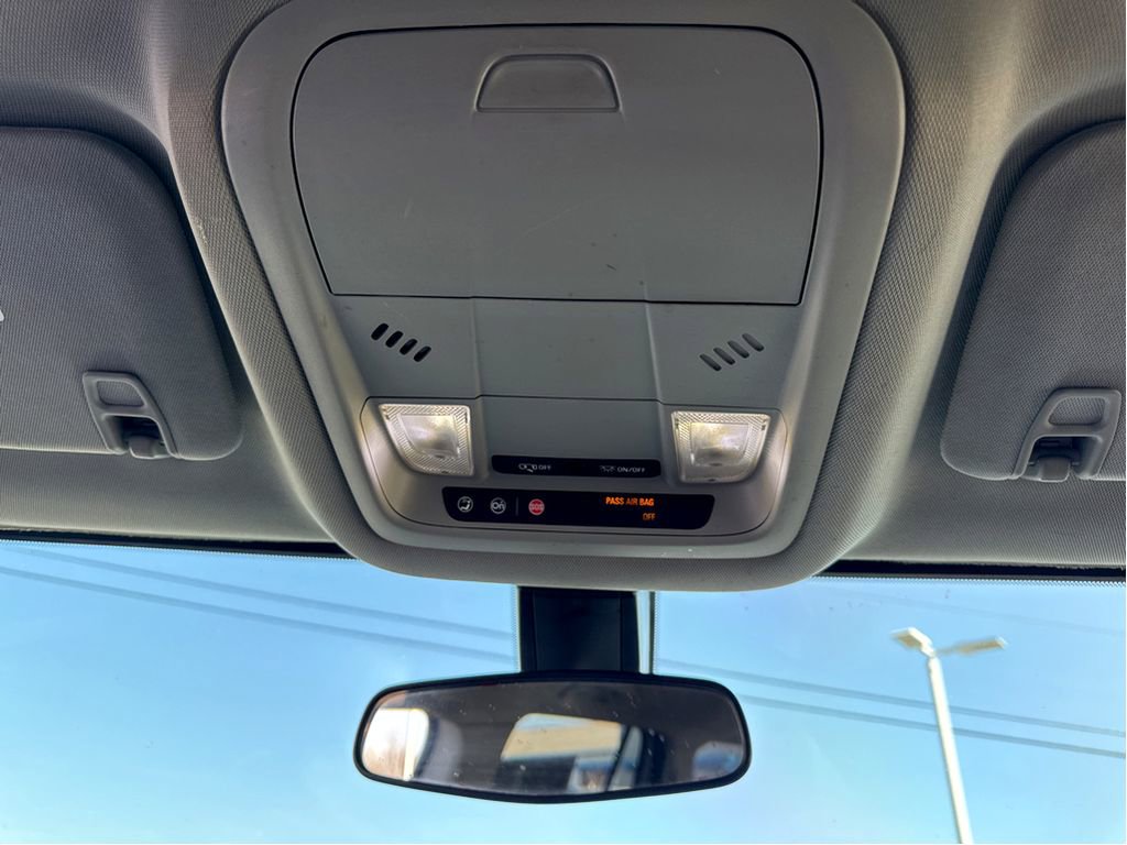 Used 2018 GMC Acadia SLE AWD/4WD image 24