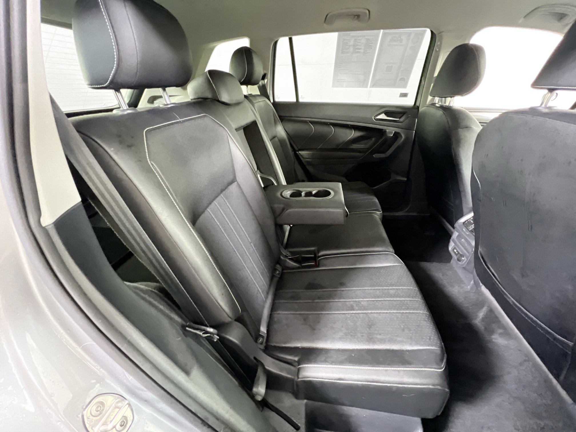 Used 2022 Volkswagen Tiguan SE image 25