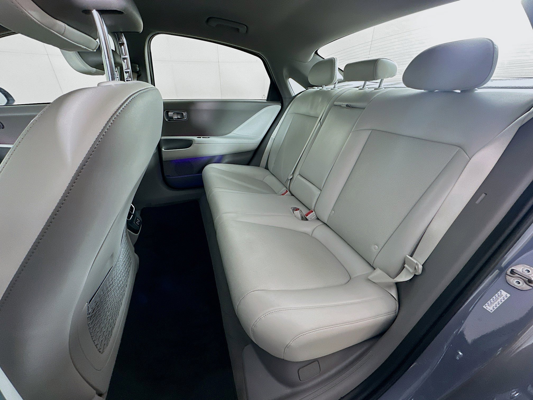 Used 2024 Hyundai Ioniq 6 SEL RWD image 27