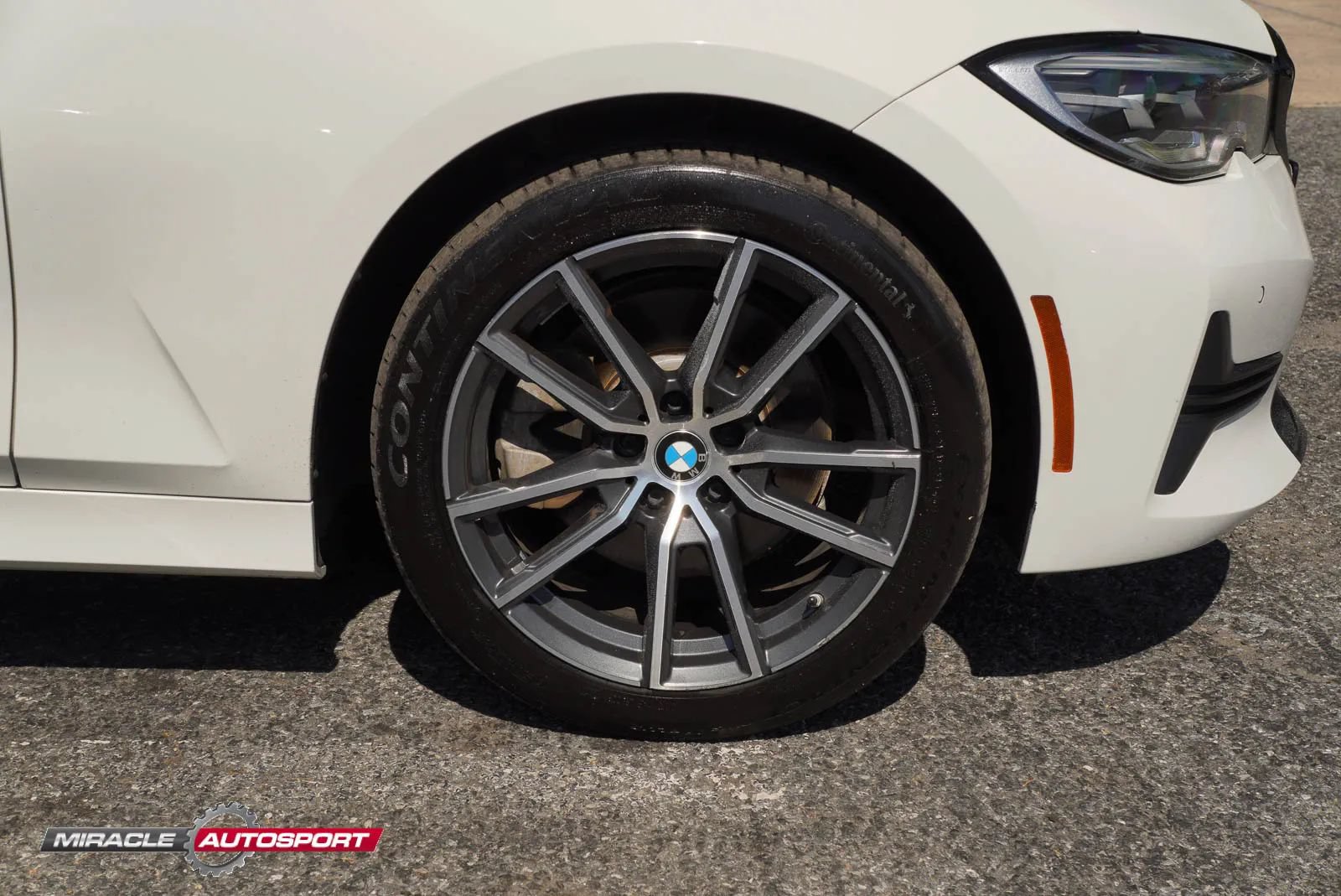 Used 2019 BMW 330i xDrive Sedan w/ Convenience Package AWD/4WD image 10