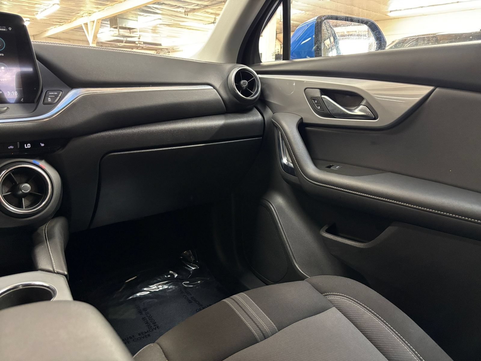 Used 2025 Chevrolet Blazer LT FWD image 35