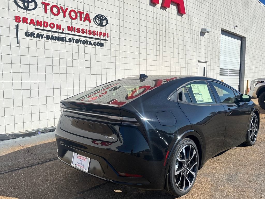 New 2026 Toyota Prius Plug-In Hybrid image 5