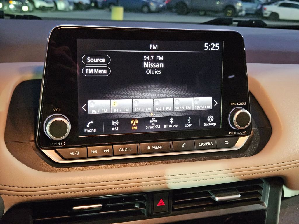 Used 2023 Nissan Rogue SV image 22