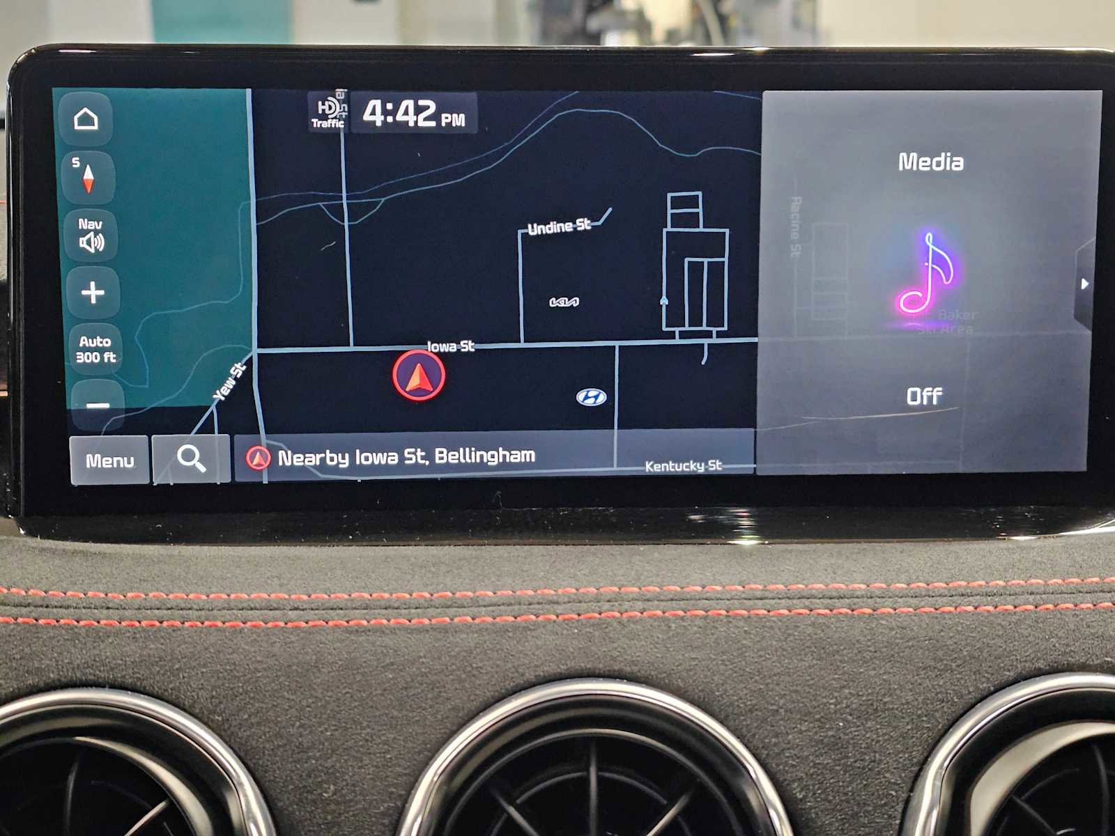 Used 2023 Kia Stinger GT2 w/ Option Group 015 image 28