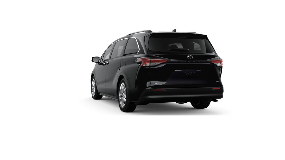 New 2026 Toyota Sienna XLE image 7