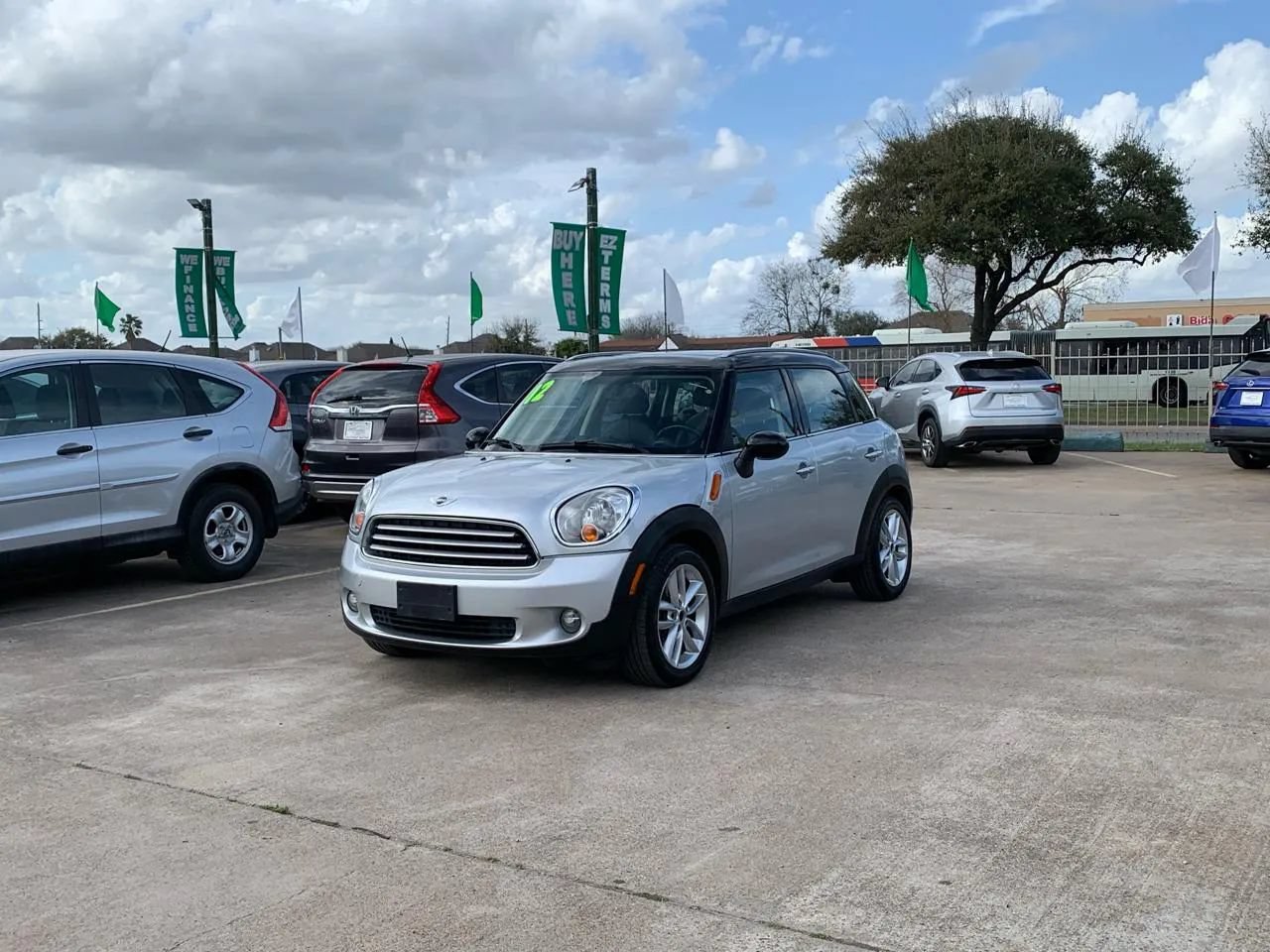 Used 2012 MINI Cooper Countryman FWD image 4