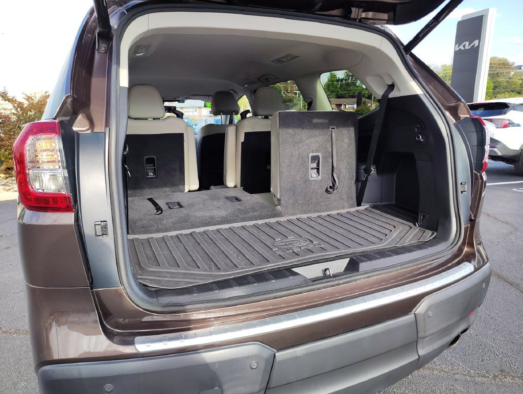 Used 2019 Subaru Ascent Limited AWD/4WD image 38