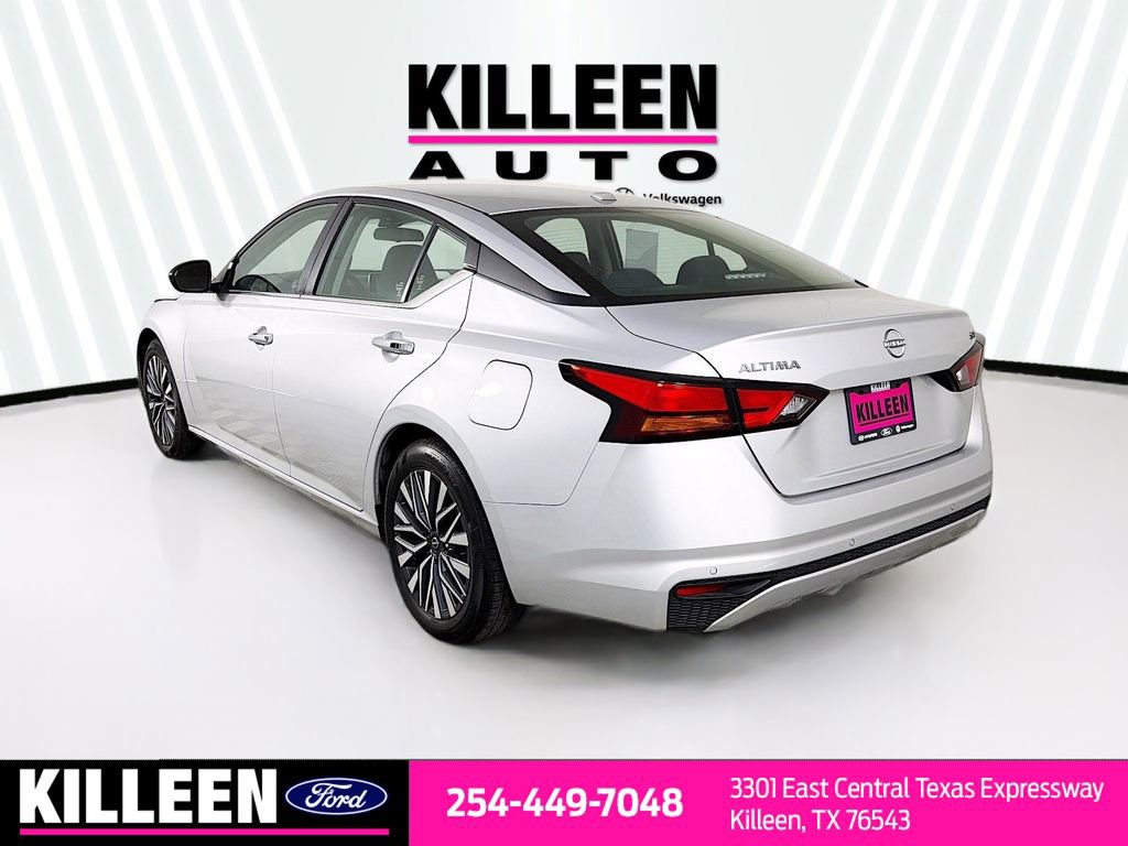 Used 2024 Nissan Altima 2.5 SV FWD image 6