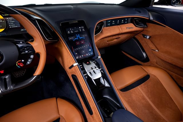 Used 2026 Ferrari Roma Spider RWD image 30
