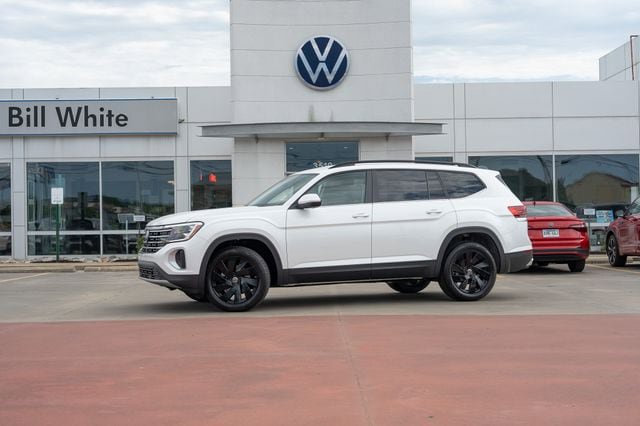 New 2026 Volkswagen Atlas SE