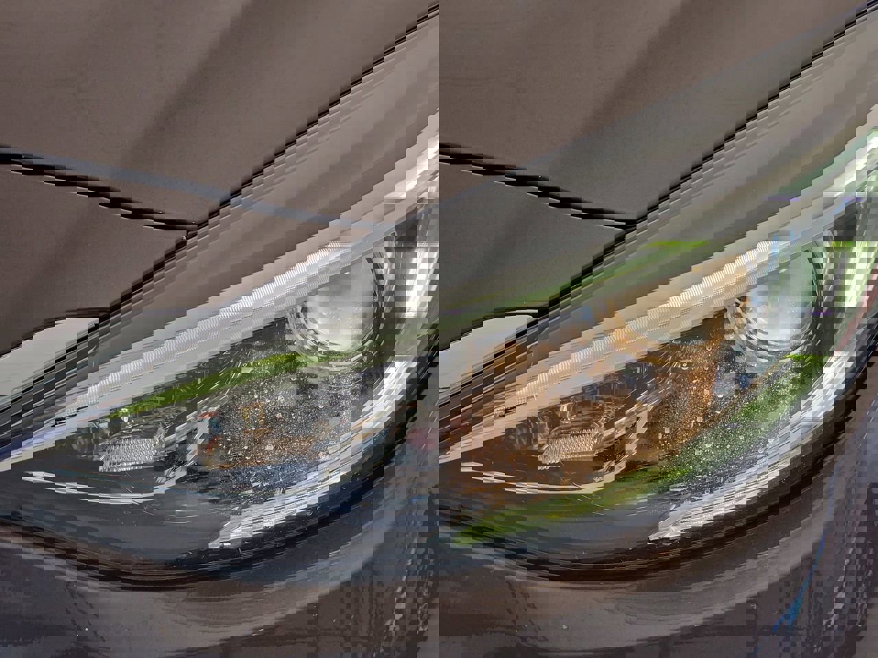 Used 2017 INFINITI QX30 Premium w/ Navigation Package image 34