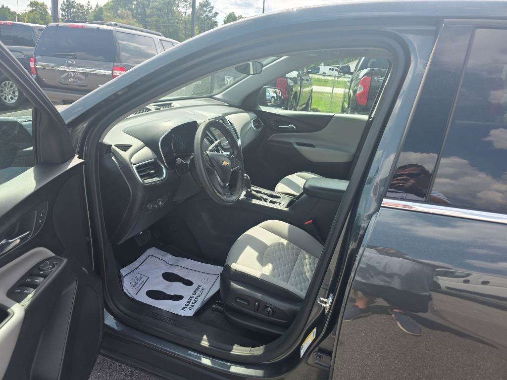 Used 2019 Chevrolet Equinox LT w/ LPO, Floor Liner Package FWD image 5