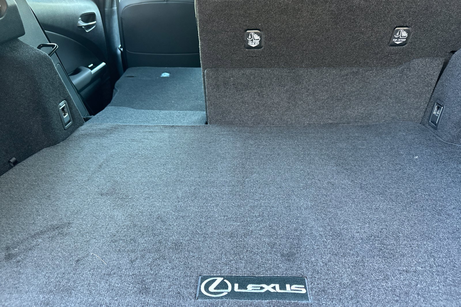 New 2026 Lexus UX 300h FWD image 15