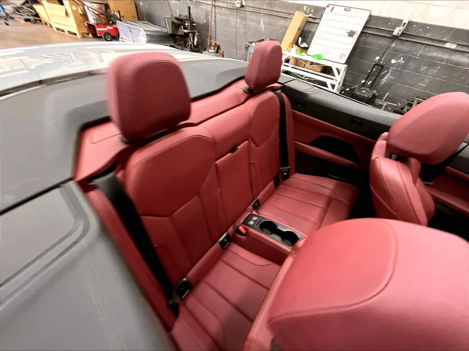 Used 2024 BMW M440i Convertible w/ Premium Package RWD image 29