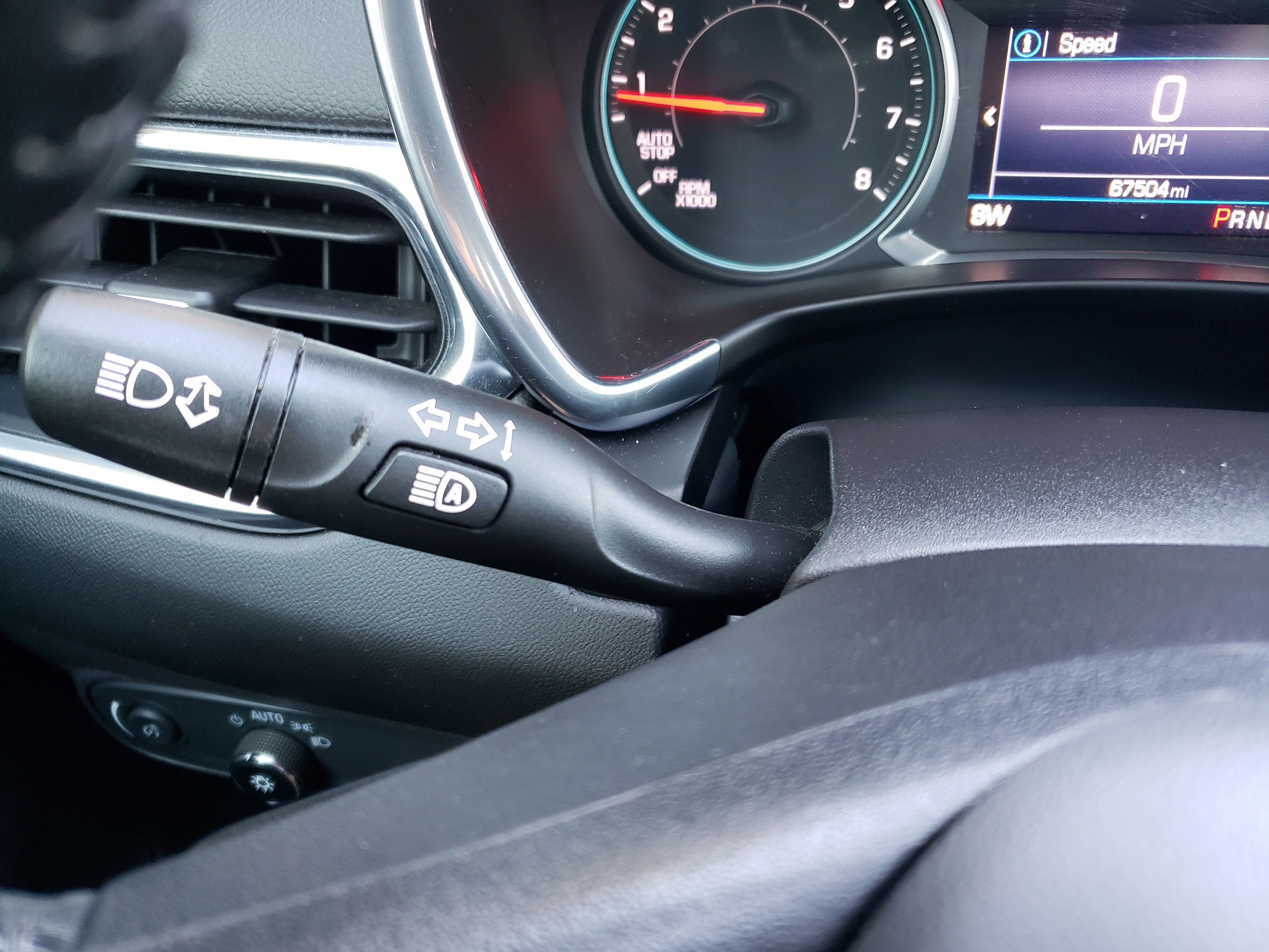 Used 2022 Chevrolet Equinox LT w/ Driver Convenience Package image 15