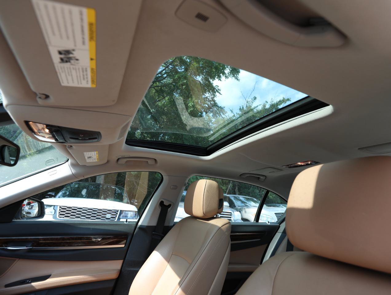 Used 2013 BMW 740Li xDrive AWD/4WD image 18