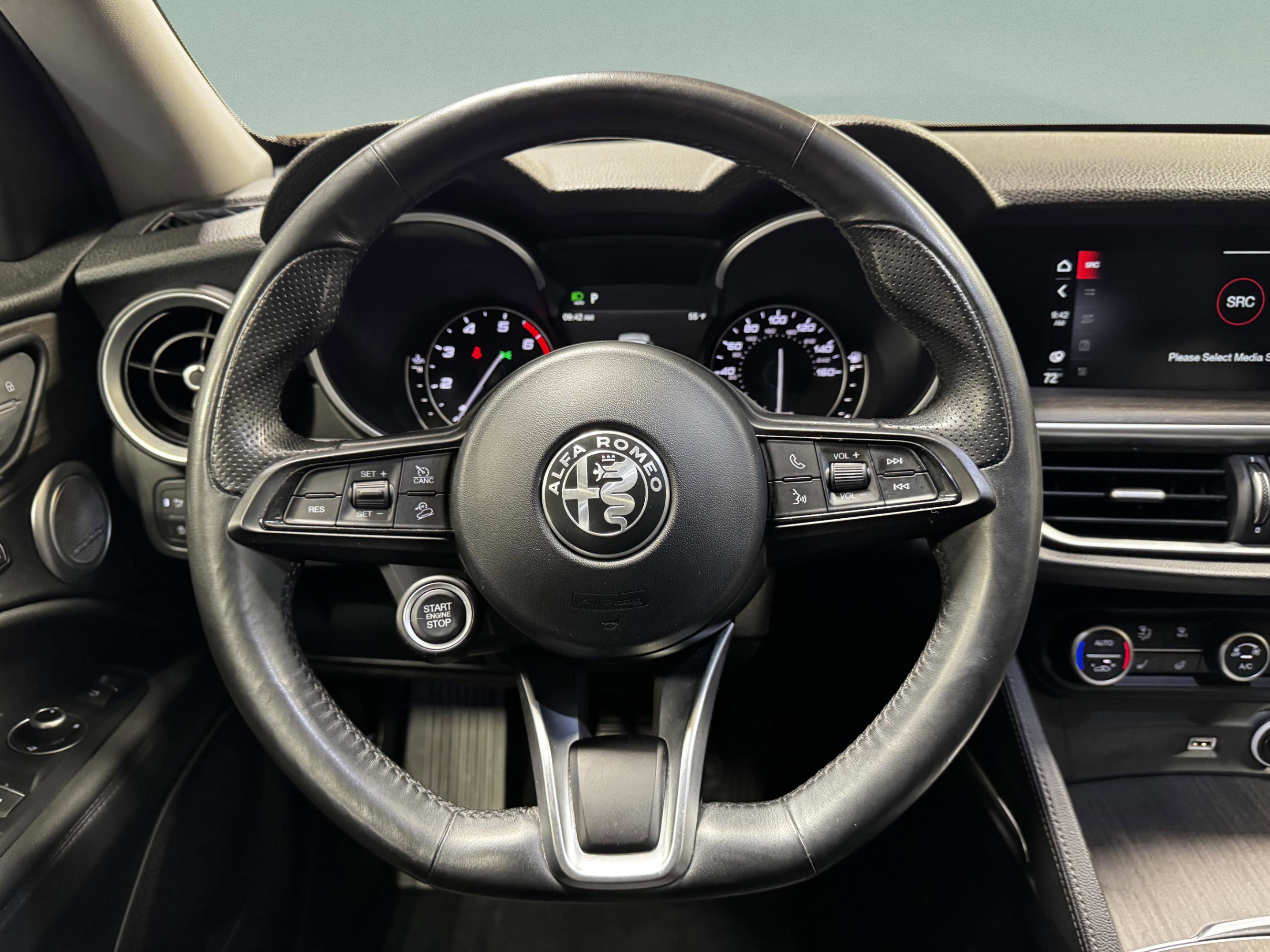 Used 2020 Alfa Romeo Stelvio Ti w/ Nero Edizione image 19