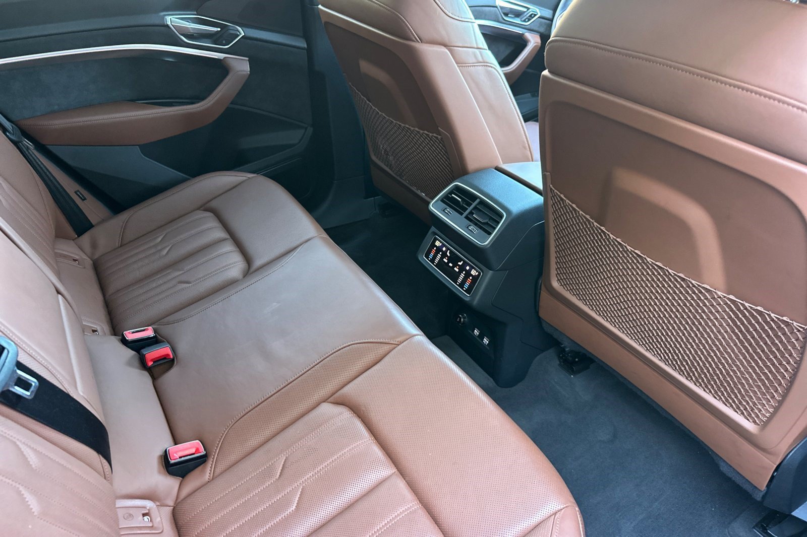 Used 2019 Audi e-tron Prestige AWD/4WD image 31