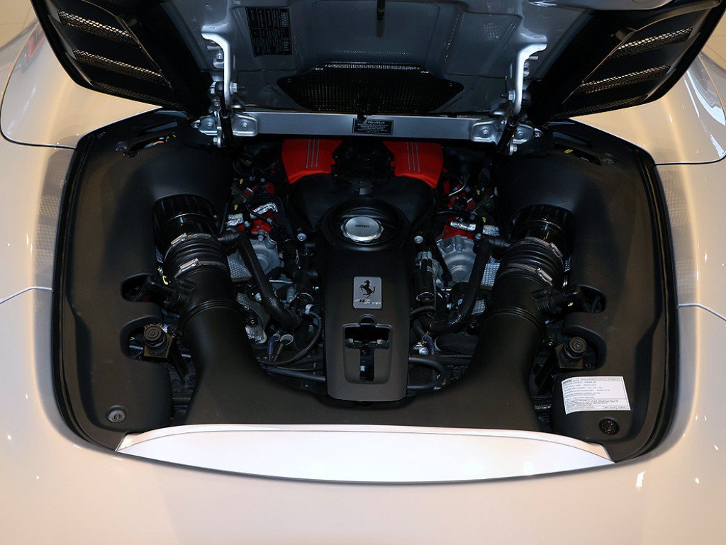 Certified 2018 Ferrari 488 Spider RWD image 87