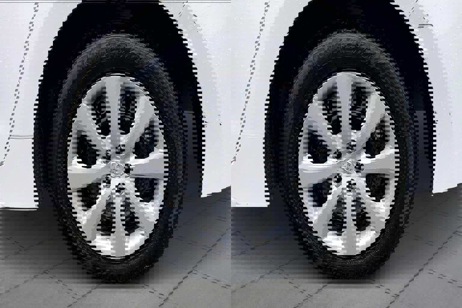 Used 2024 Toyota Corolla LE image 10