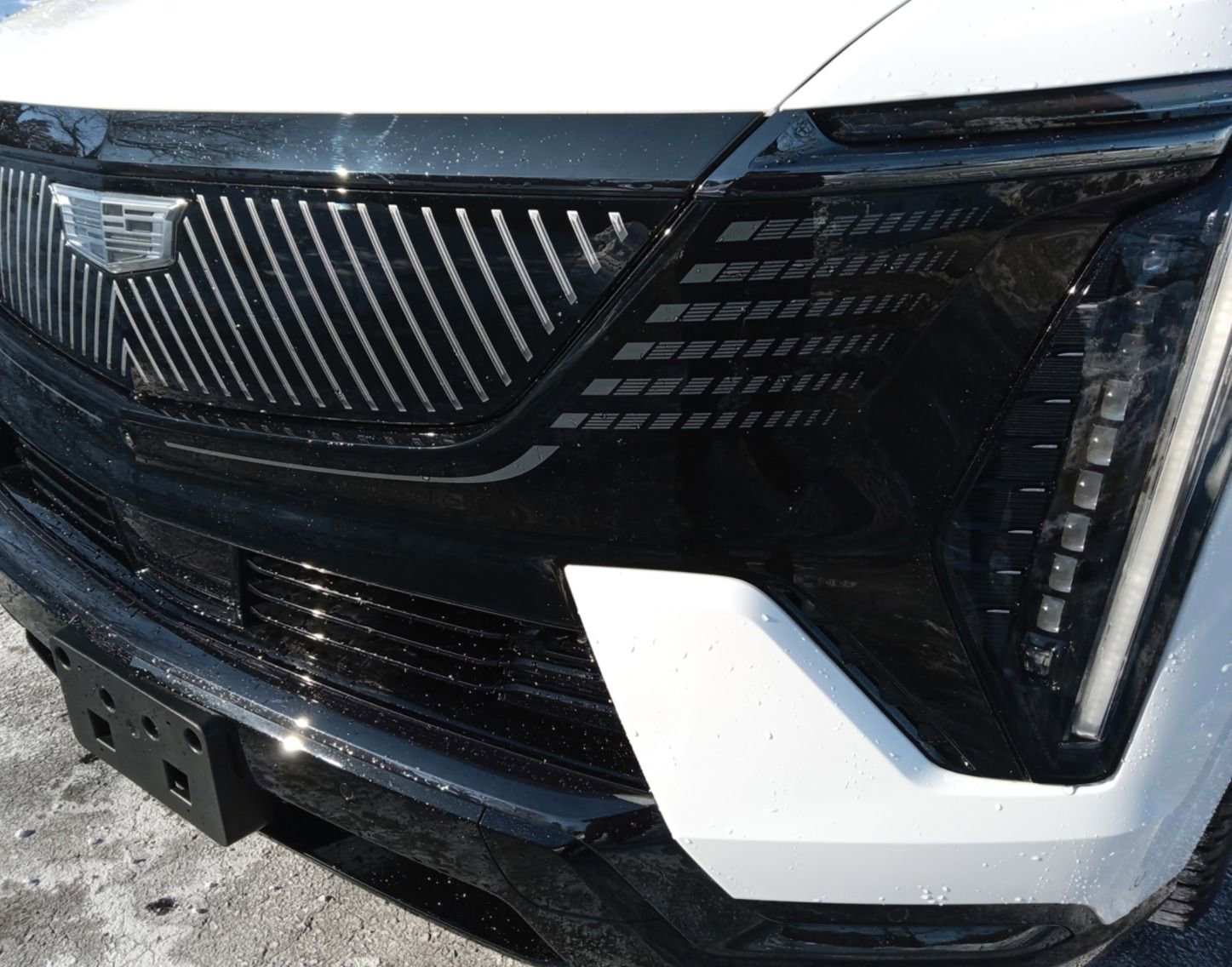 Certified 2025 Cadillac Escalade IQ Sport 2 w/ LPO, ONYX Package image 8