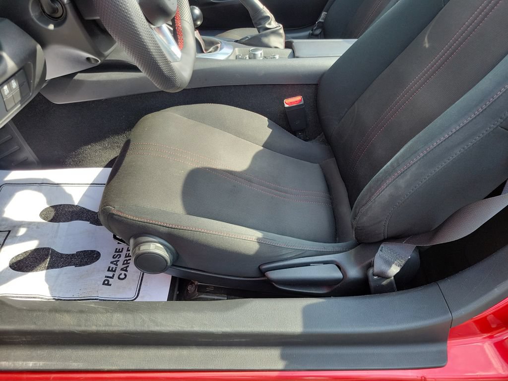 Used 2016 MAZDA MX-5 Miata Club RWD image 15