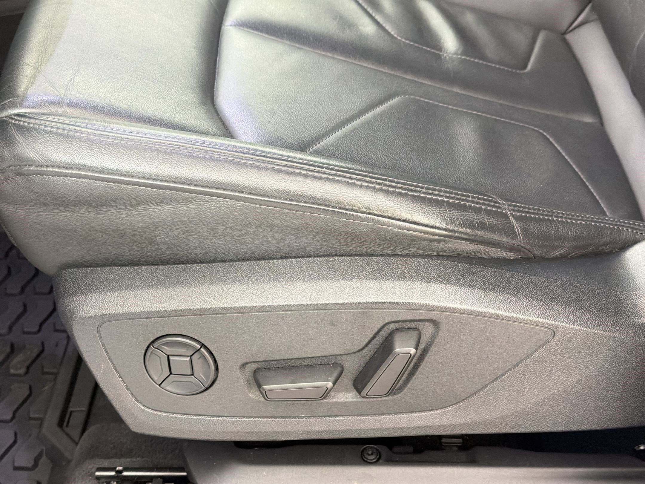 Used 2023 Audi Q3 2.0T Premium image 14