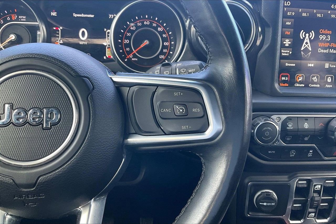 Used 2022 Jeep Wrangler Unlimited Sahara image 31