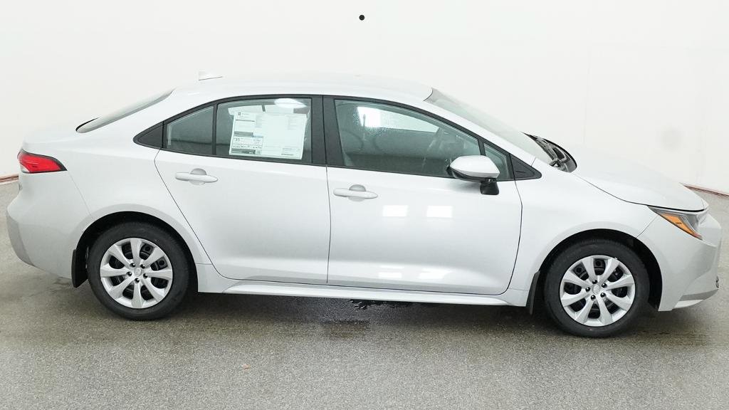 New 2027 Toyota Corolla LE FWD image 14