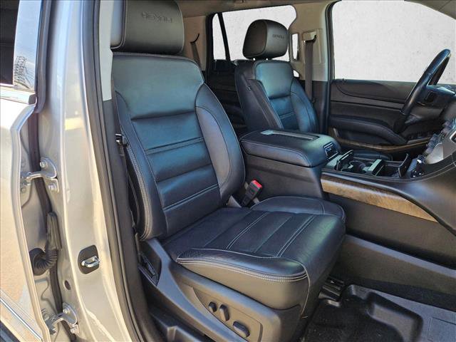 Used 2019 GMC Yukon Denali w/ Denali Ultimate Package image 23