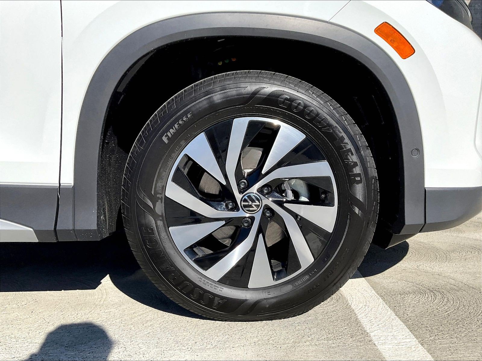 New 2026 Volkswagen Tiguan S AWD/4WD image 10