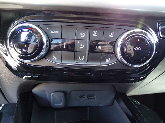 Certified 2024 Chevrolet Trax LT w/ Driver Confidence Package FWD image 12
