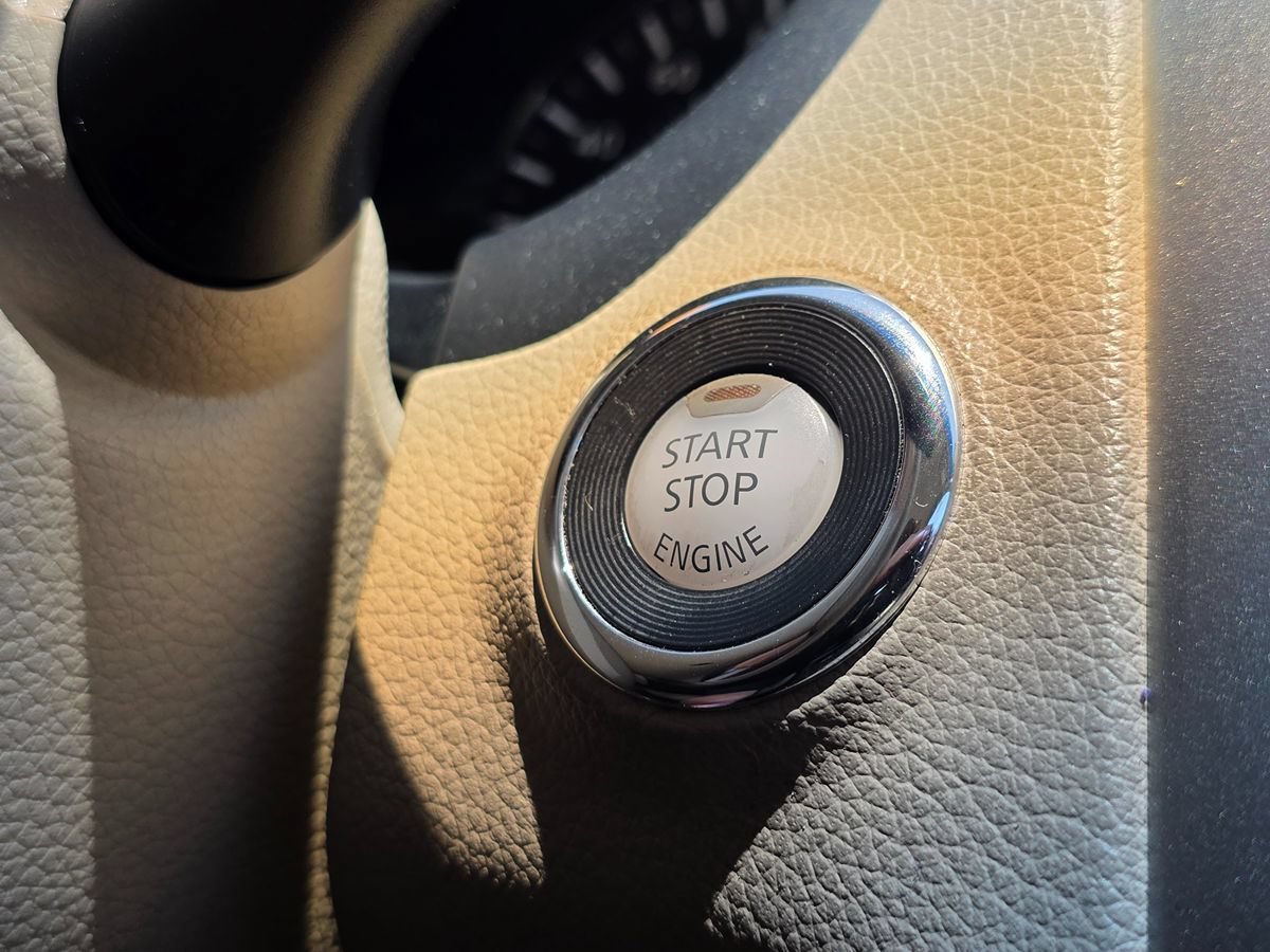 Used 2015 Nissan Altima 2.5 SV FWD image 41