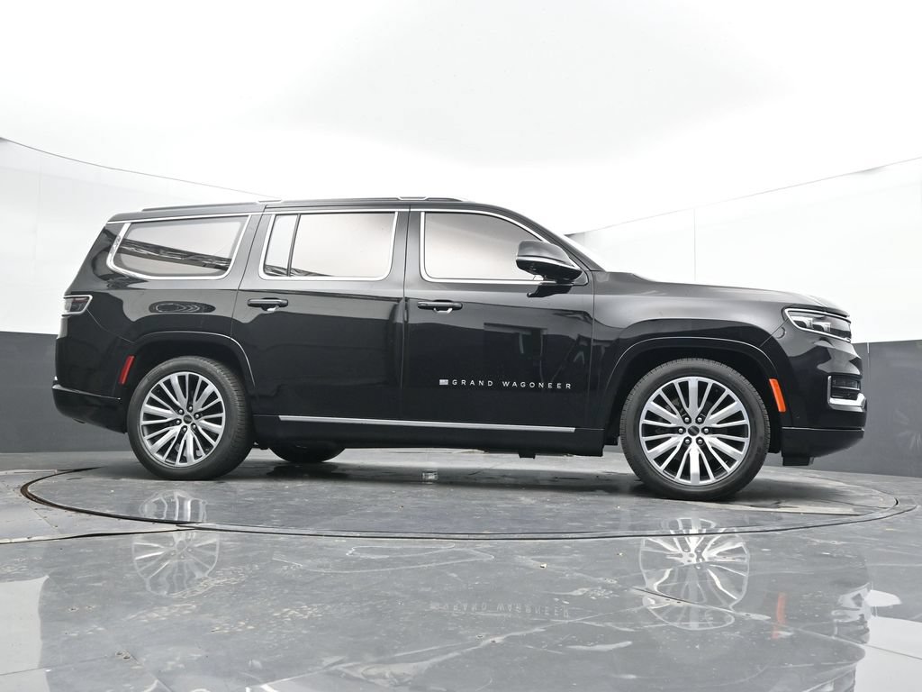 Used 2022 Jeep Grand Wagoneer Series III AWD/4WD image 24