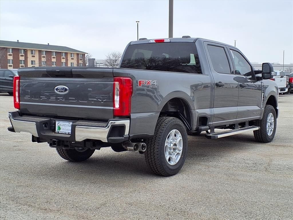 New 2026 Ford F250 XLT w/ FX4 Off-Road Package AWD/4WD image 4