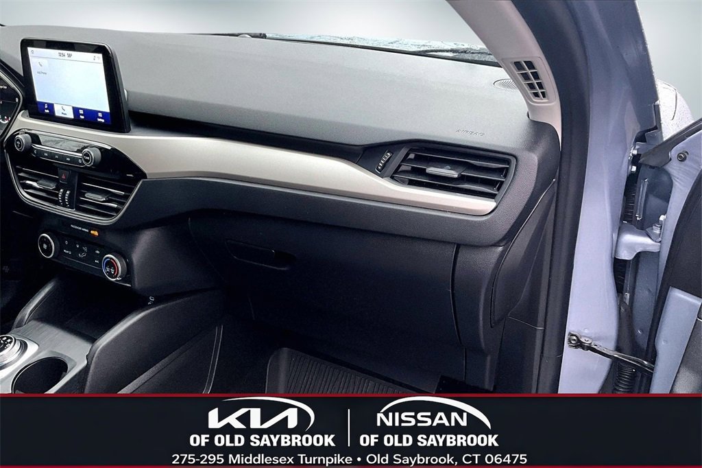 Used 2022 Ford Escape SE image 25