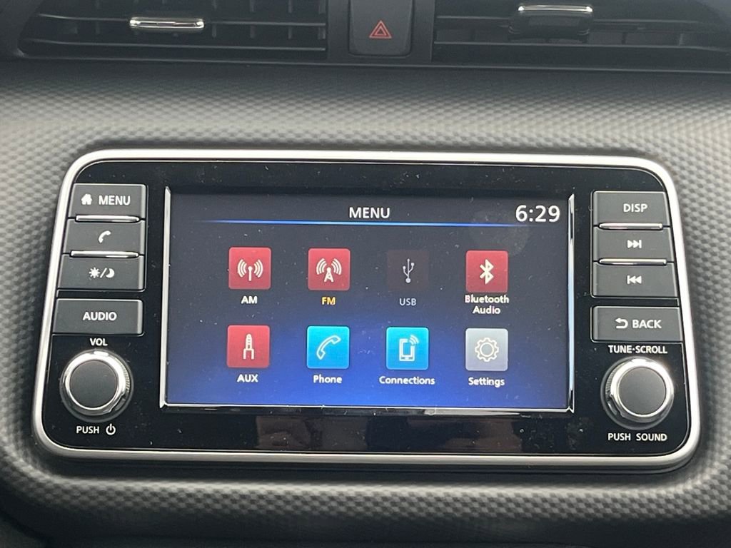 New 2025 Nissan Kicks Play S image 23