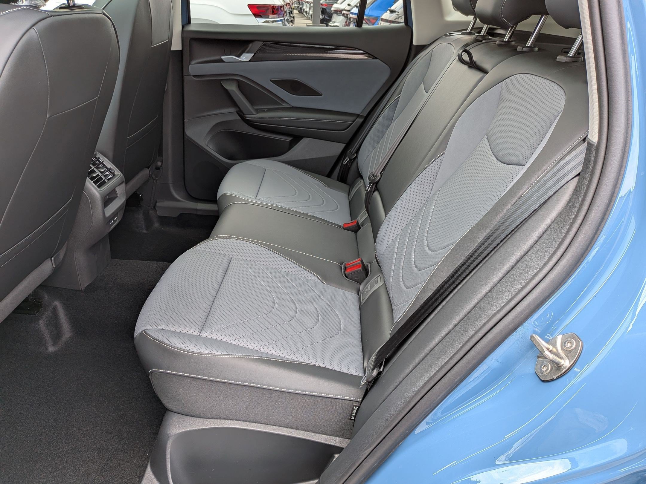 New 2026 Volkswagen Tiguan SE AWD/4WD image 28