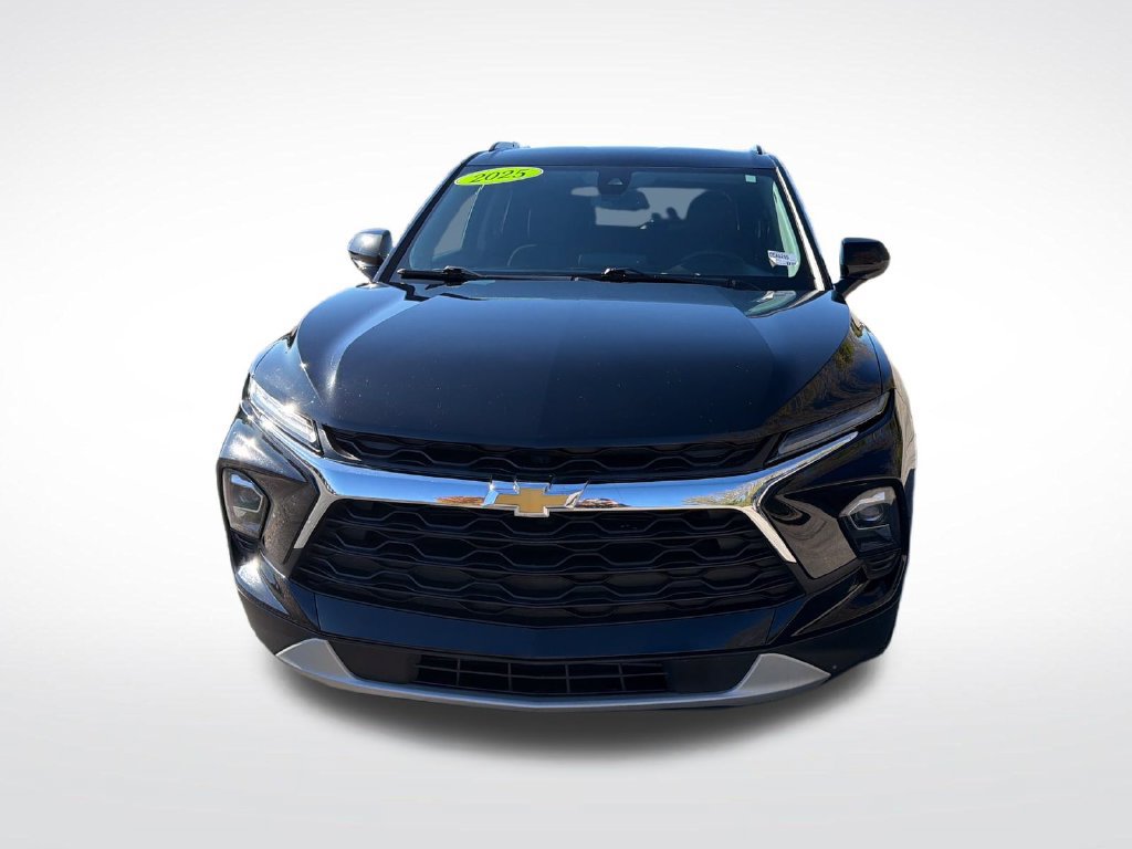 Used 2025 Chevrolet Blazer LT AWD/4WD image 9