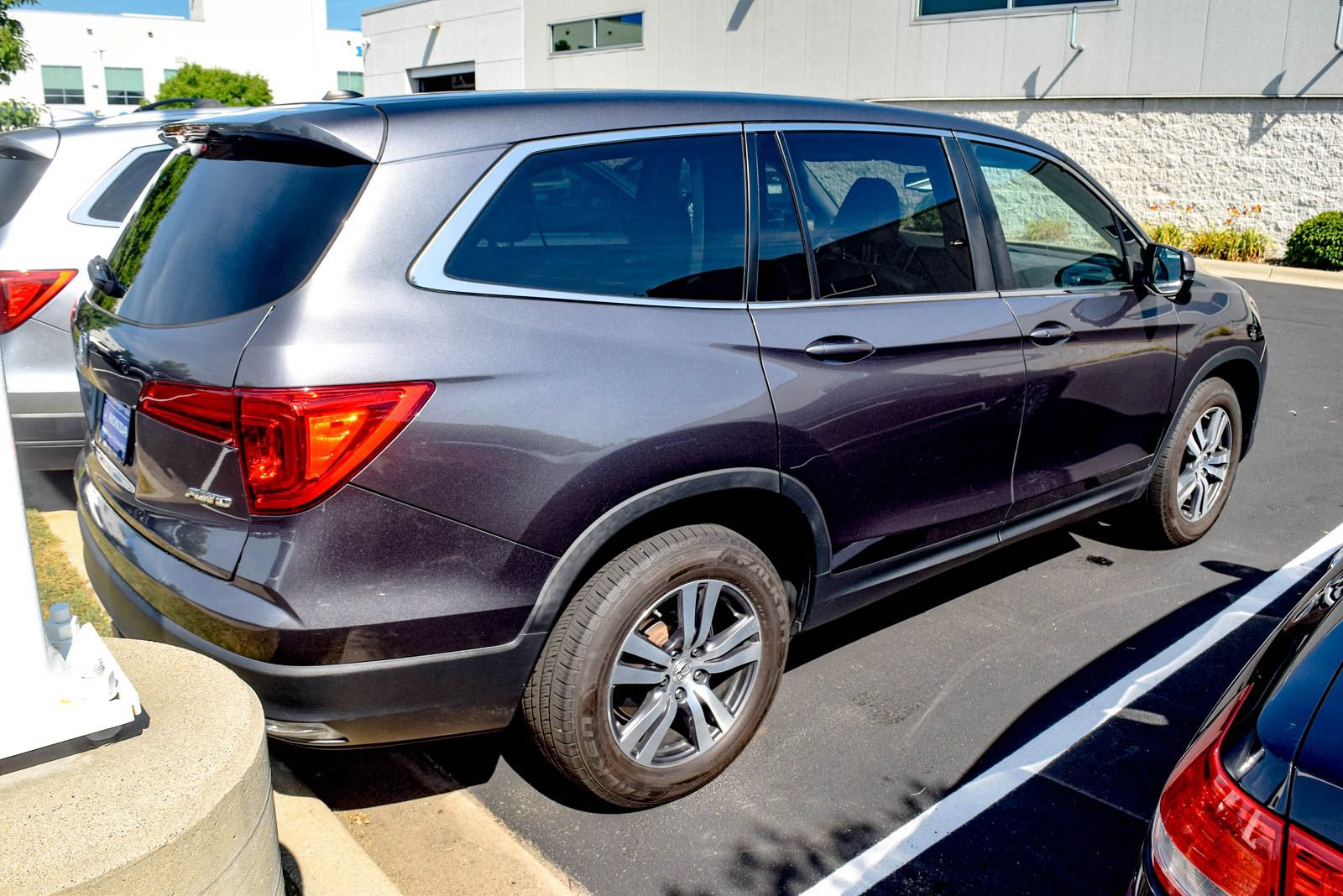 Used 2017 Honda Pilot EX-L image 16