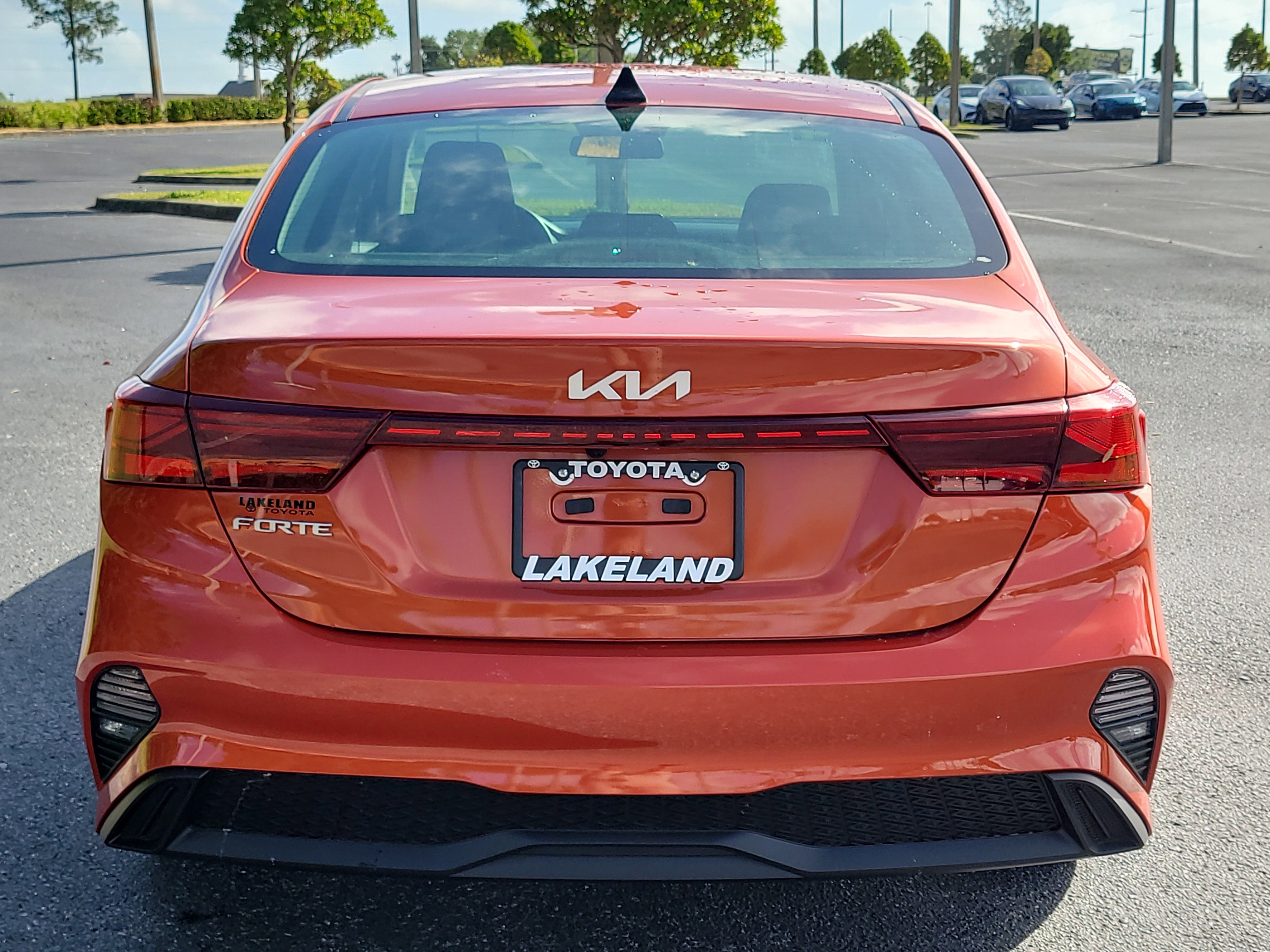 Used 2024 Kia Forte LXS image 6