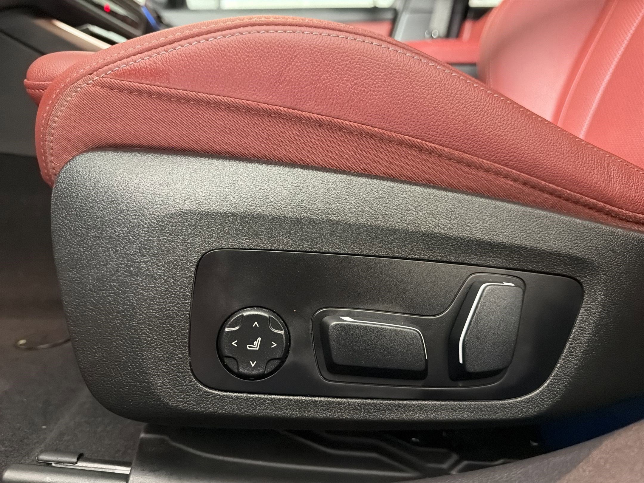 Used 2024 BMW M340i w/ Premium Package RWD image 12