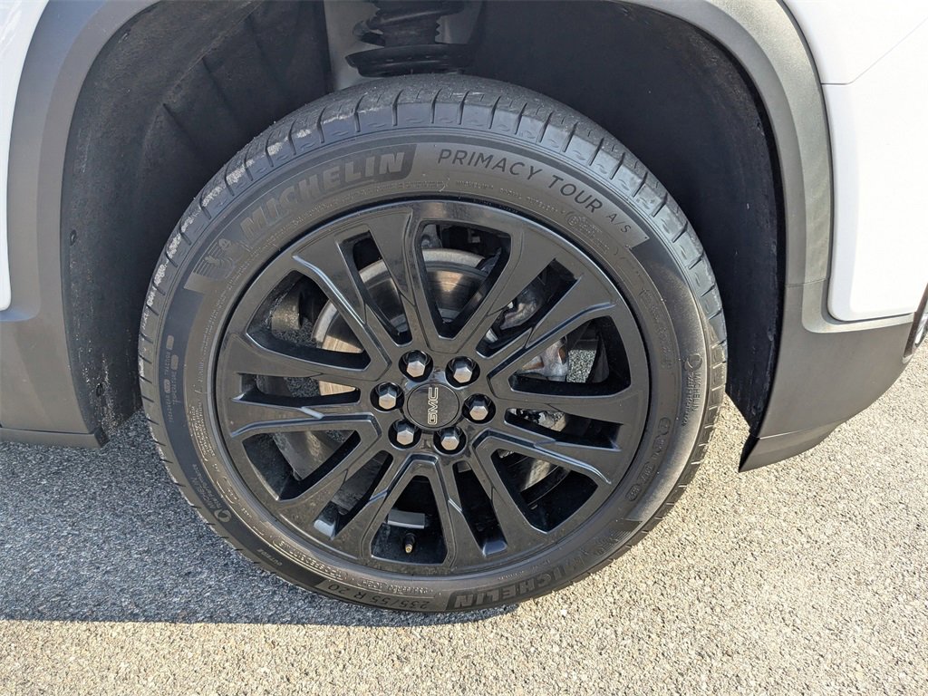 Used 2023 GMC Acadia SLT w/ Elevation Edition image 11