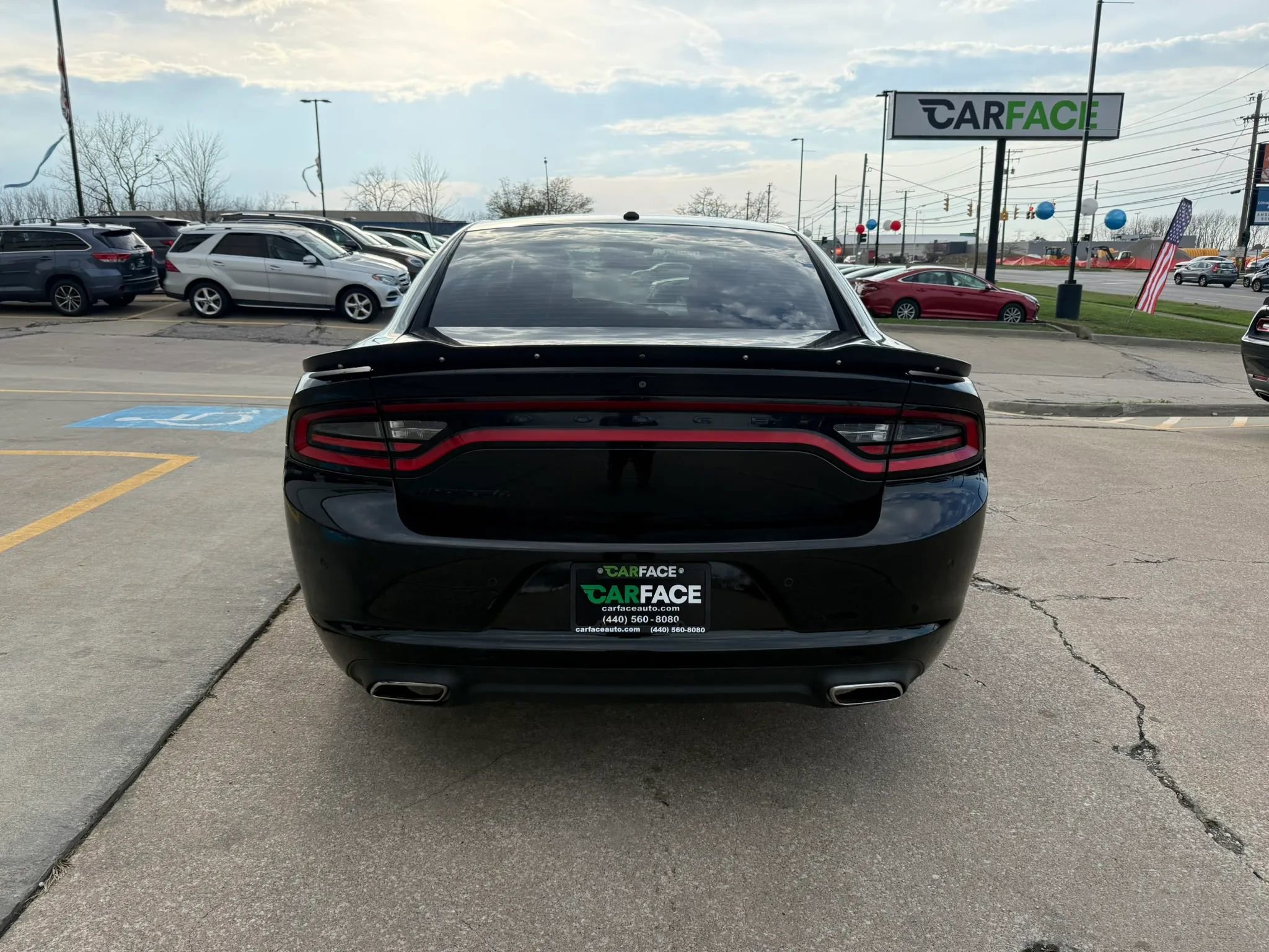 Used 2020 Dodge Charger SXT w/ Blacktop Package RWD image 11