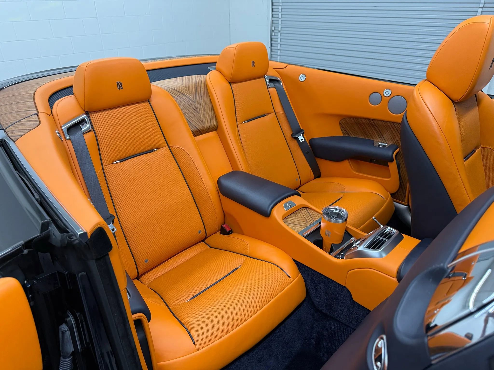 Used 2017 Rolls-Royce Dawn image 19