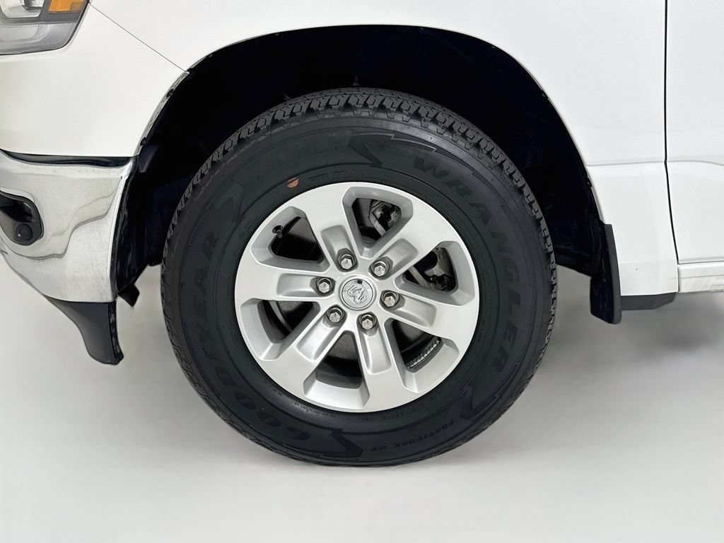 Used 2023 RAM 1500 Laramie AWD/4WD image 32