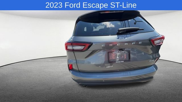 Used 2023 Ford Escape ST-Line w/ Tech Pack #1 AWD/4WD image 8