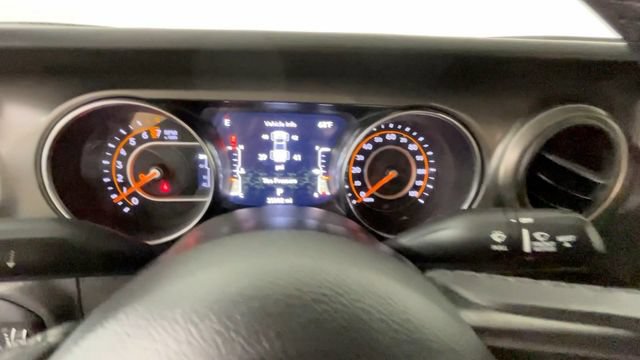 Used 2022 Jeep Gladiator Sport AWD/4WD image 25