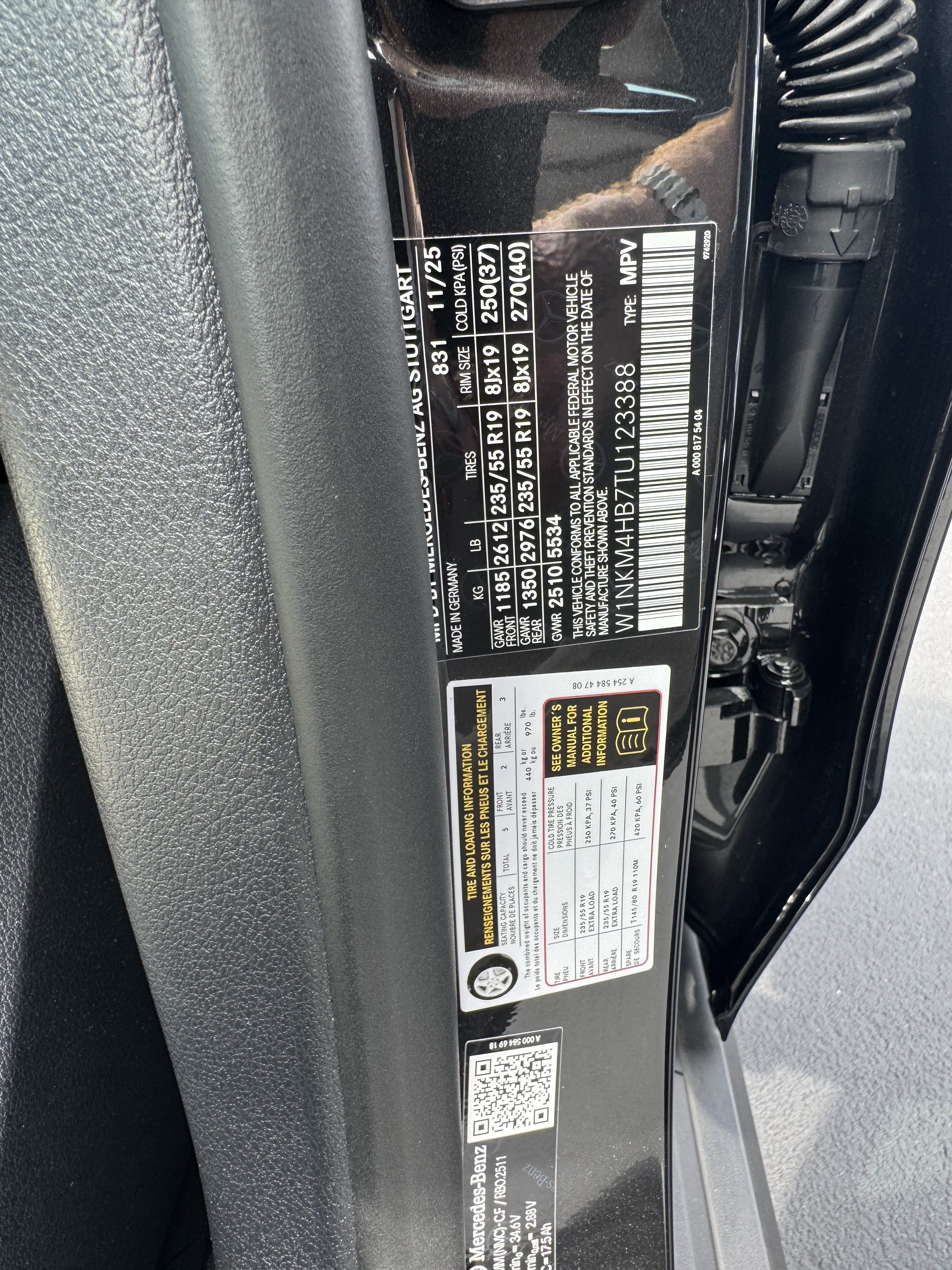 Certified 2026 Mercedes-Benz GLC 300 4MATIC image 37